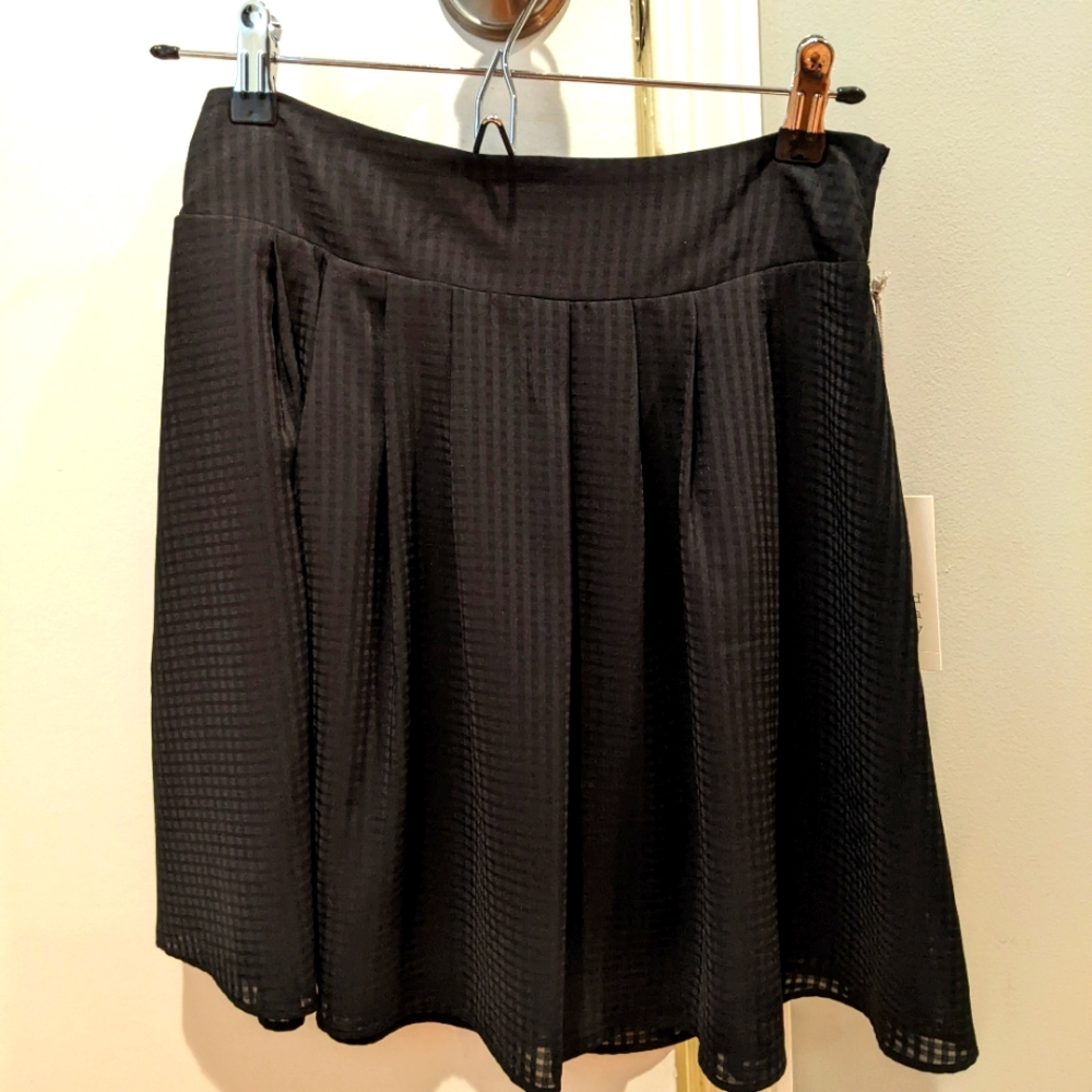 Black Light Skirt